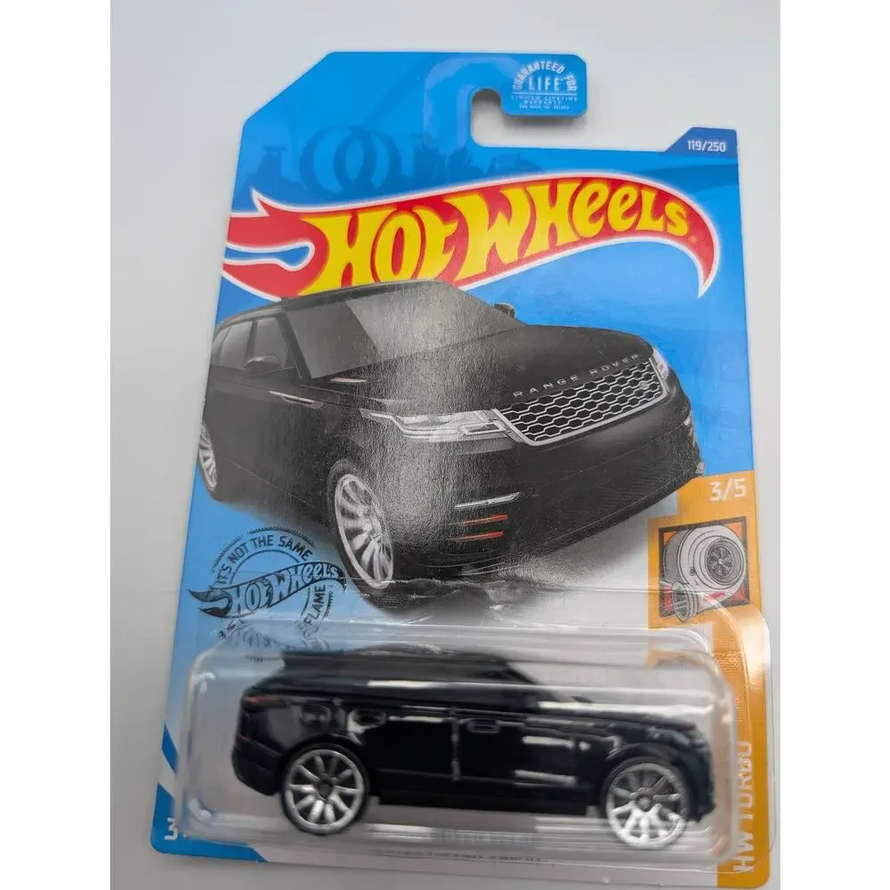 Hot Wheels Range Rover Lot of 3: Velar 2020 HW Turbo, Classic 1990s Collector